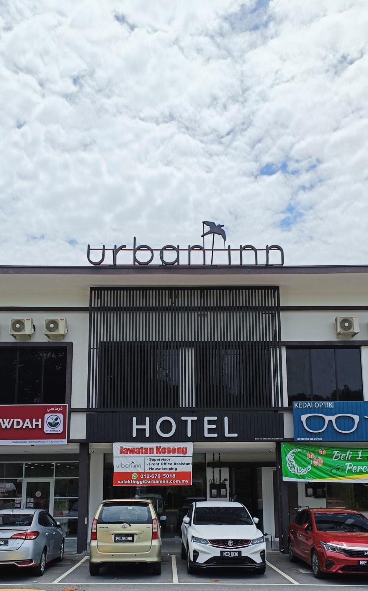 Urban Inn, Salak Tinggi Sepang Buitenkant foto
