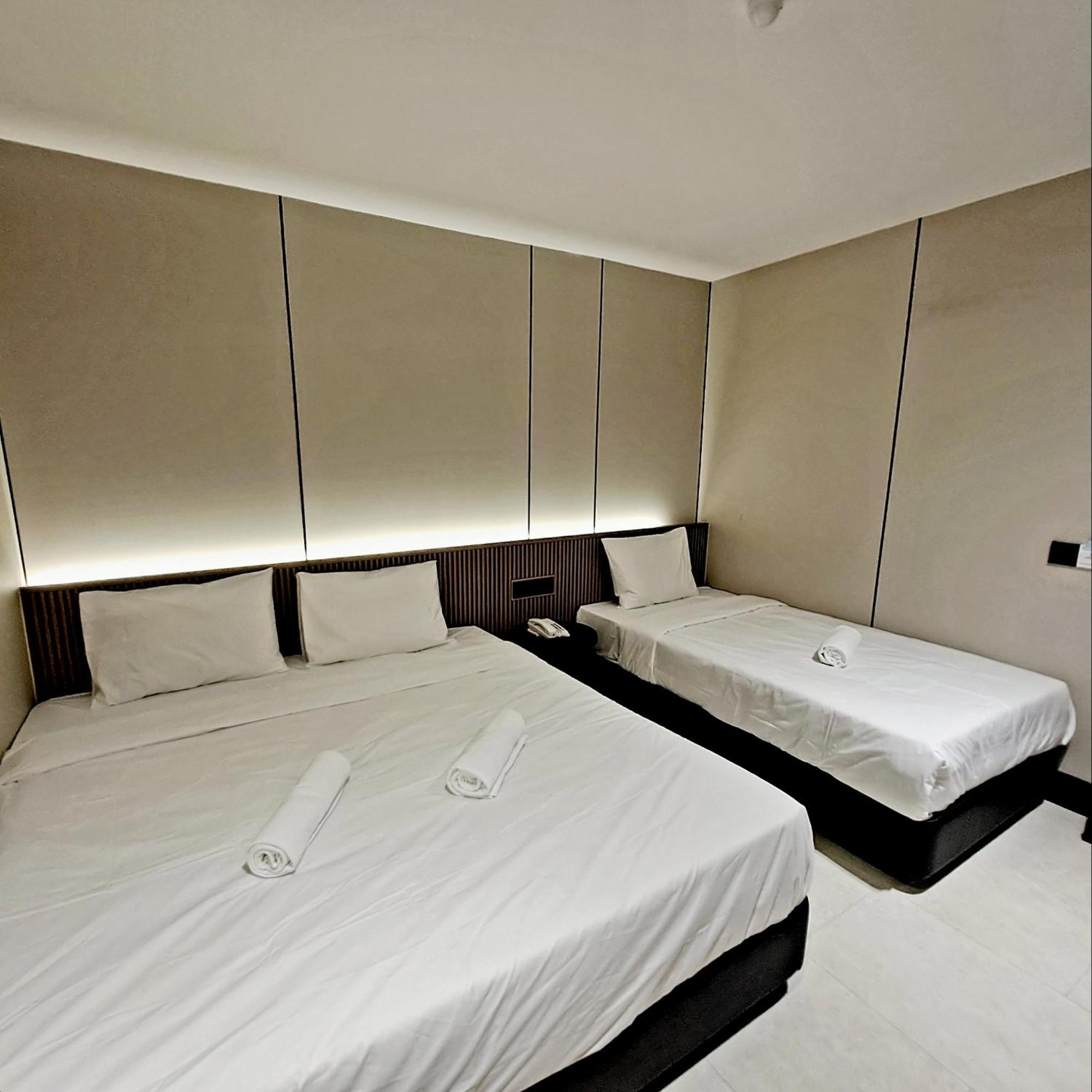 Urban Inn, Salak Tinggi Sepang Buitenkant foto