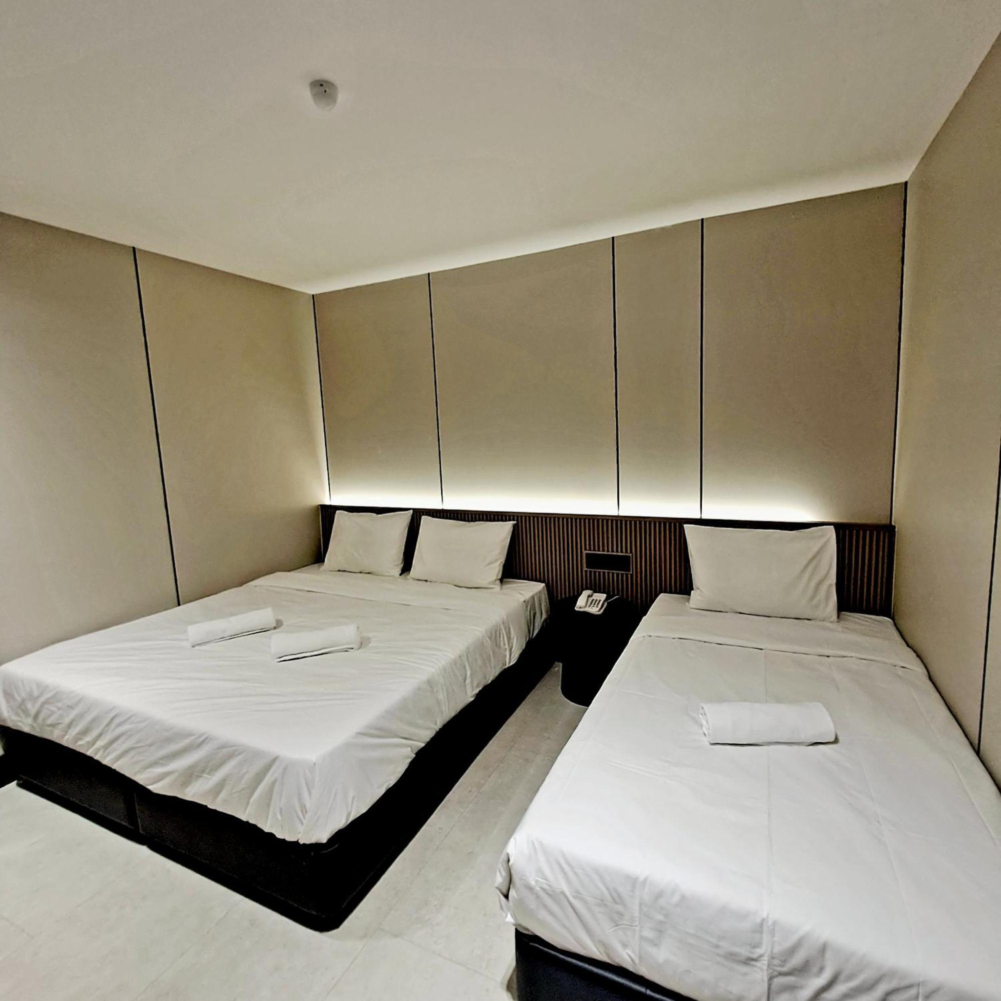 Urban Inn, Salak Tinggi Sepang Buitenkant foto